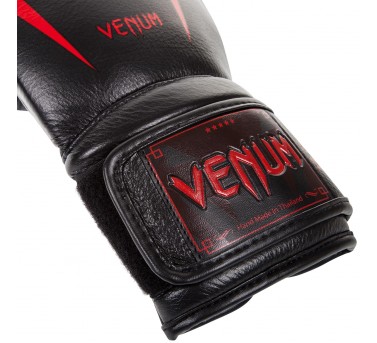 Venum Giant 3.0 Boxing Glove red
