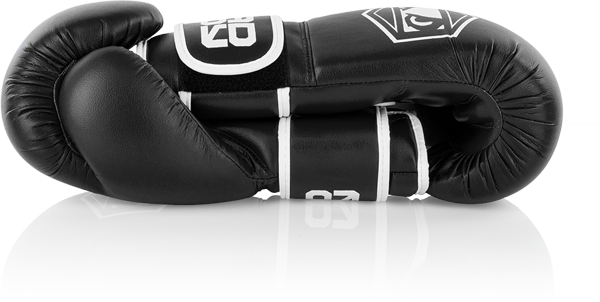BadBoy Strike Boxing Gloves - Sorte4